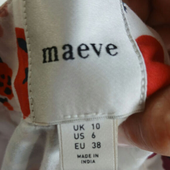 Maeve poplin fruit pleated shorts Size 6 - Picture 7 of 9